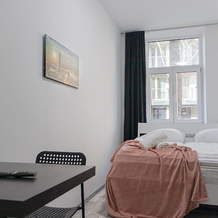 Affordable 5-Br Shared Apartment / Enkplatz U3 Getaway Wien Eksteriør bilde
