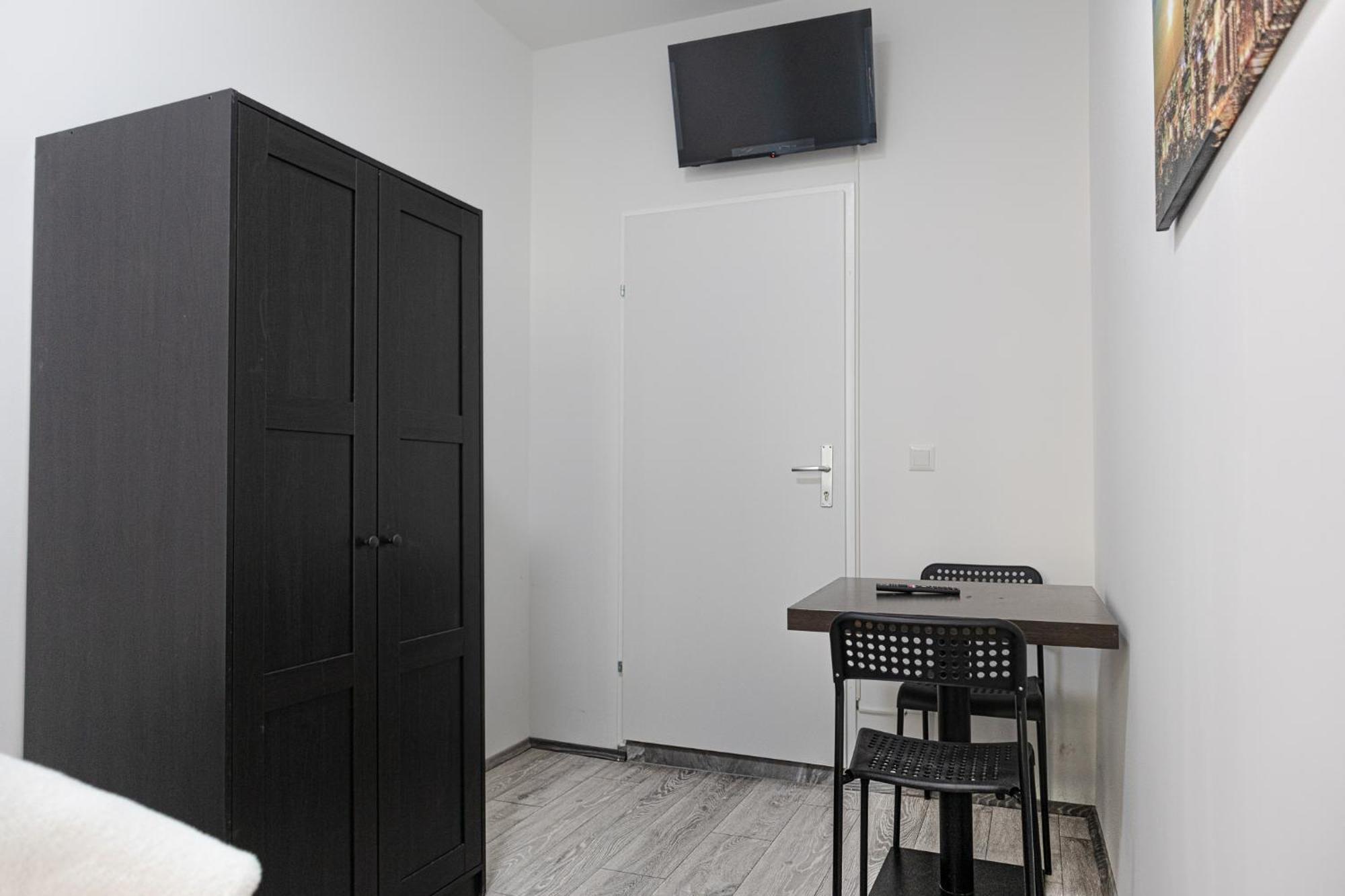Affordable 5-Br Shared Apartment / Enkplatz U3 Getaway Wien Eksteriør bilde