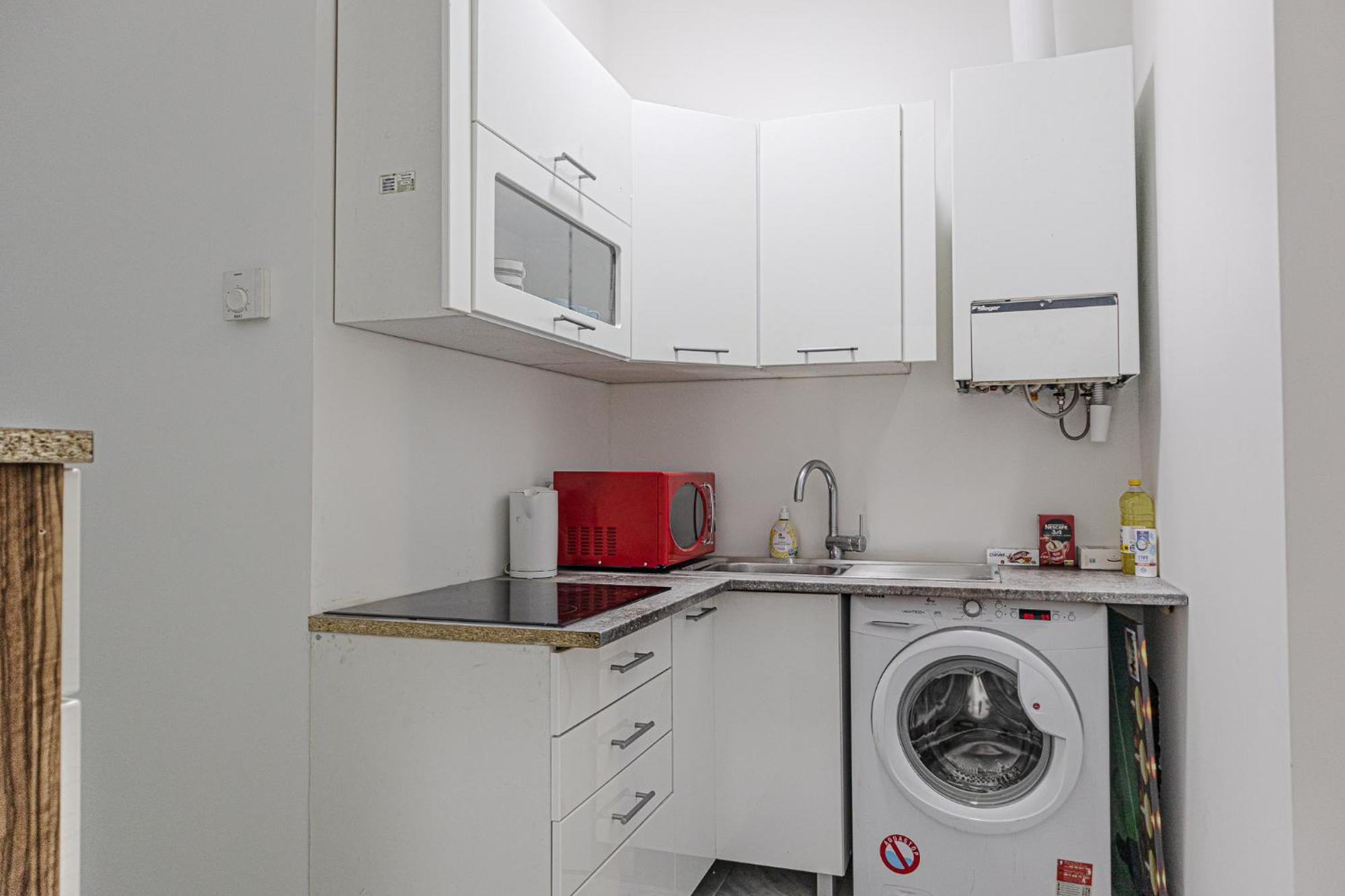 Affordable 5-Br Shared Apartment / Enkplatz U3 Getaway Wien Eksteriør bilde